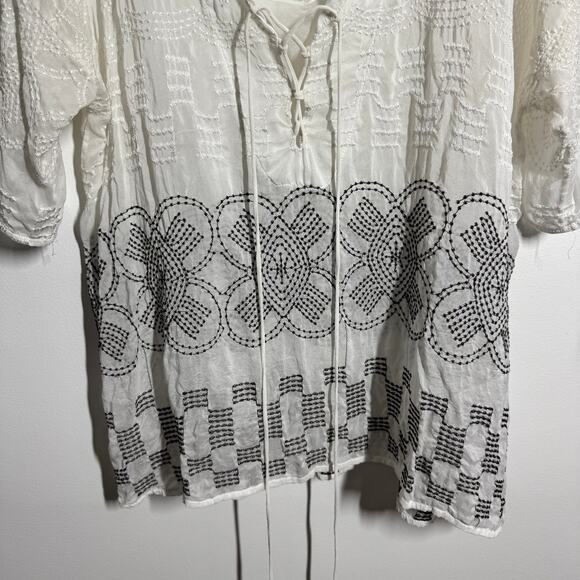 Language Top Women M White Black Embroidery 100% Silk USA Boho Coastal Cottage - Picture 4 of 8